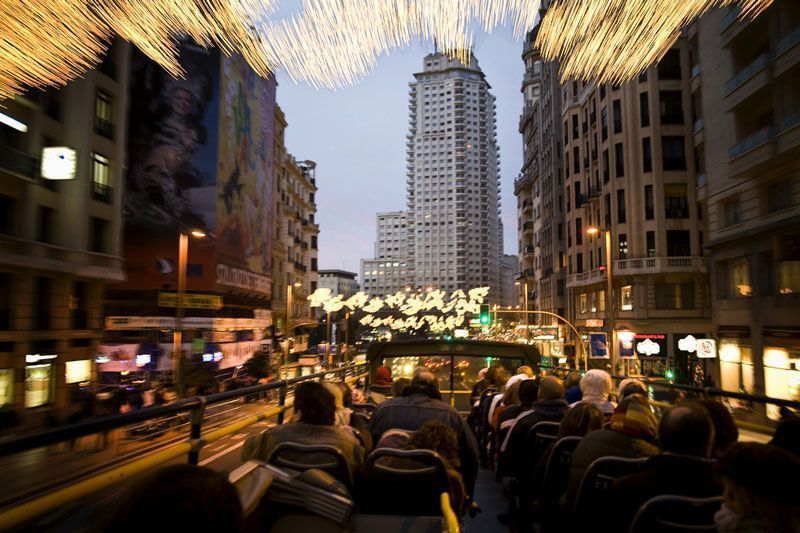 Autobús turístico que recorre la ciudad de Madrid | Foto: Turismo de Madrid