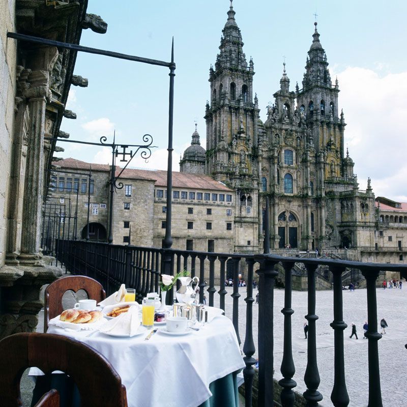 Vista de la catedral de Santiago de Compostela desde el Parador | Foto: Paradores de Turismo