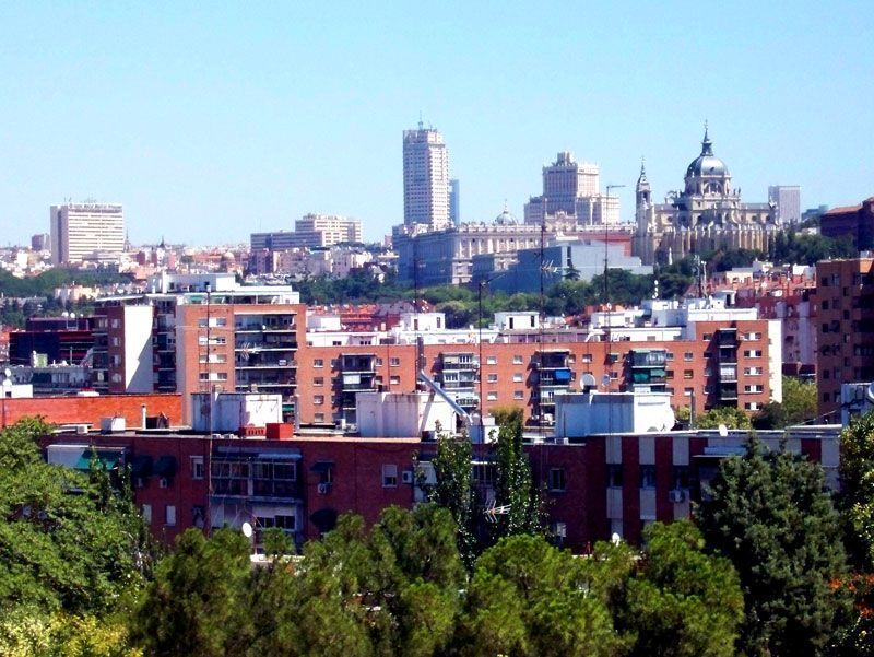 El perfil de Madrid visto desde el parque de San Isidro, donde se celebra la festividad | Foto: David Fernández