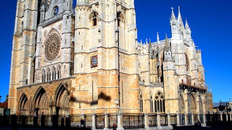 Fachada de la catedral de León | Foto: David Fernández