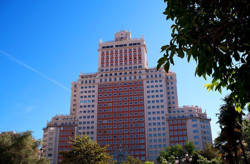 El Edificio España, que el magnate Wang Jianlin convertirá en hotel | Foto: David Fernández