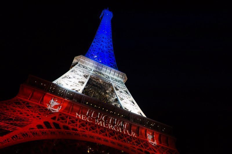 La Torre Eiffel tras las atentados del 13 de noviembre en París | Foto: Torre Eiffel