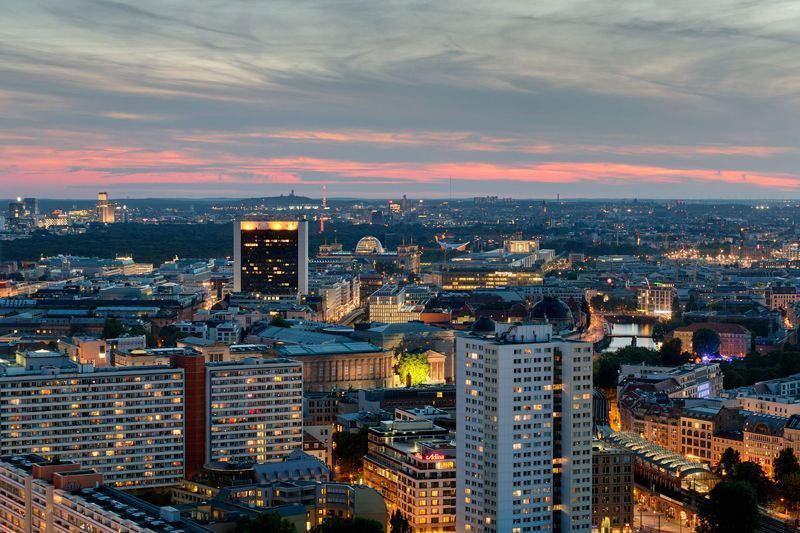 Atardecer en la ciudad de Berlín | Foto: Wolfgang Scholvien para Visit Berlin