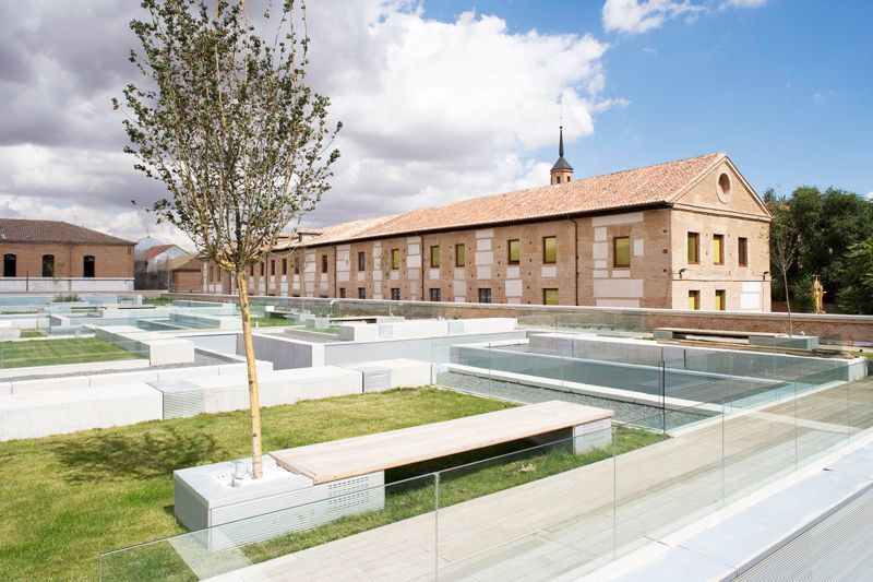 Jardín del Parador de Alcalá de Henares | Foto: Paradores