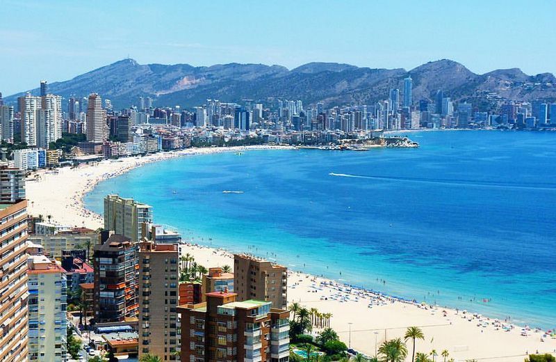 Vista de Benidorm y su playa | Foto: VisitBenidorm