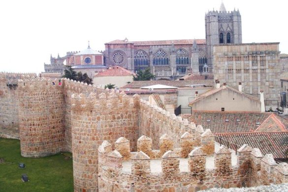 Muralla y catedral de Ávila | Foto: David Fernández